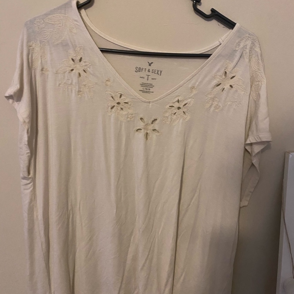 white t-shirt